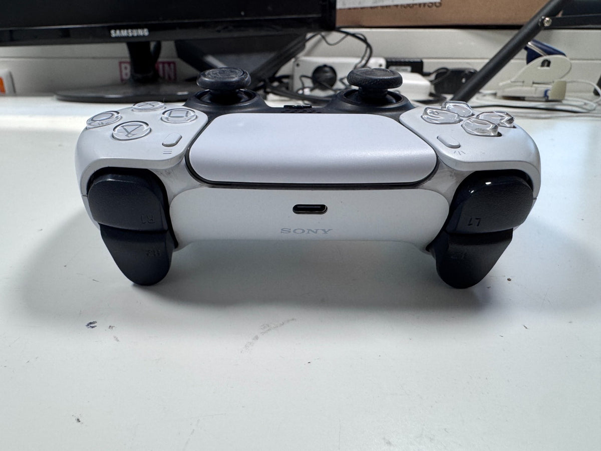 9069790