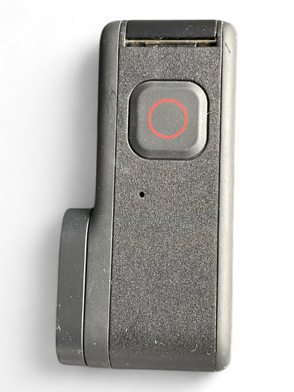 8905823